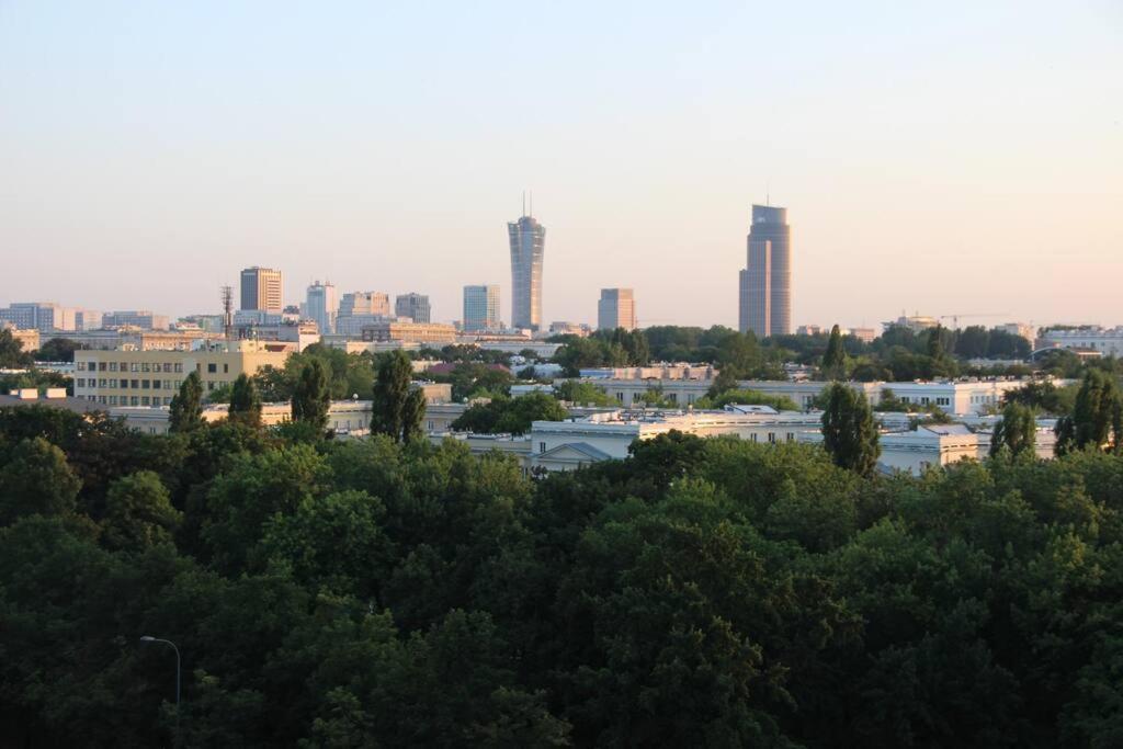 Przestronny Apartament Z Widokiem Na Miasto W Warszawie Warszawa Exteriör bild